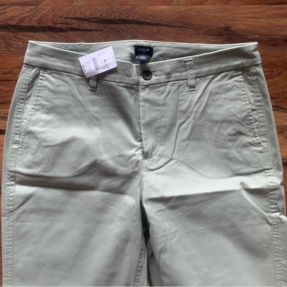 J Crew w’s 10 - High-rise girlfriend chino pant - pale spinach - Picture 2 of 6